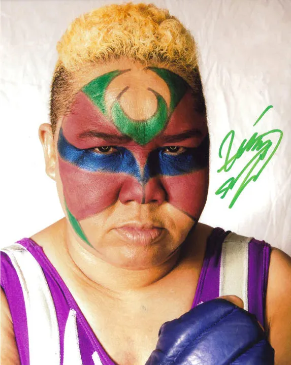 Highspots - Aja Kong "Close Up" Hand Signed 8x10 Photo *inc COA*